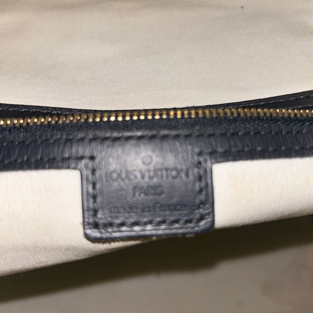 AUTHENTIC LOUIS VUITTON PADLOCK SHAPED HANDBAG! - Picture 3 of 15